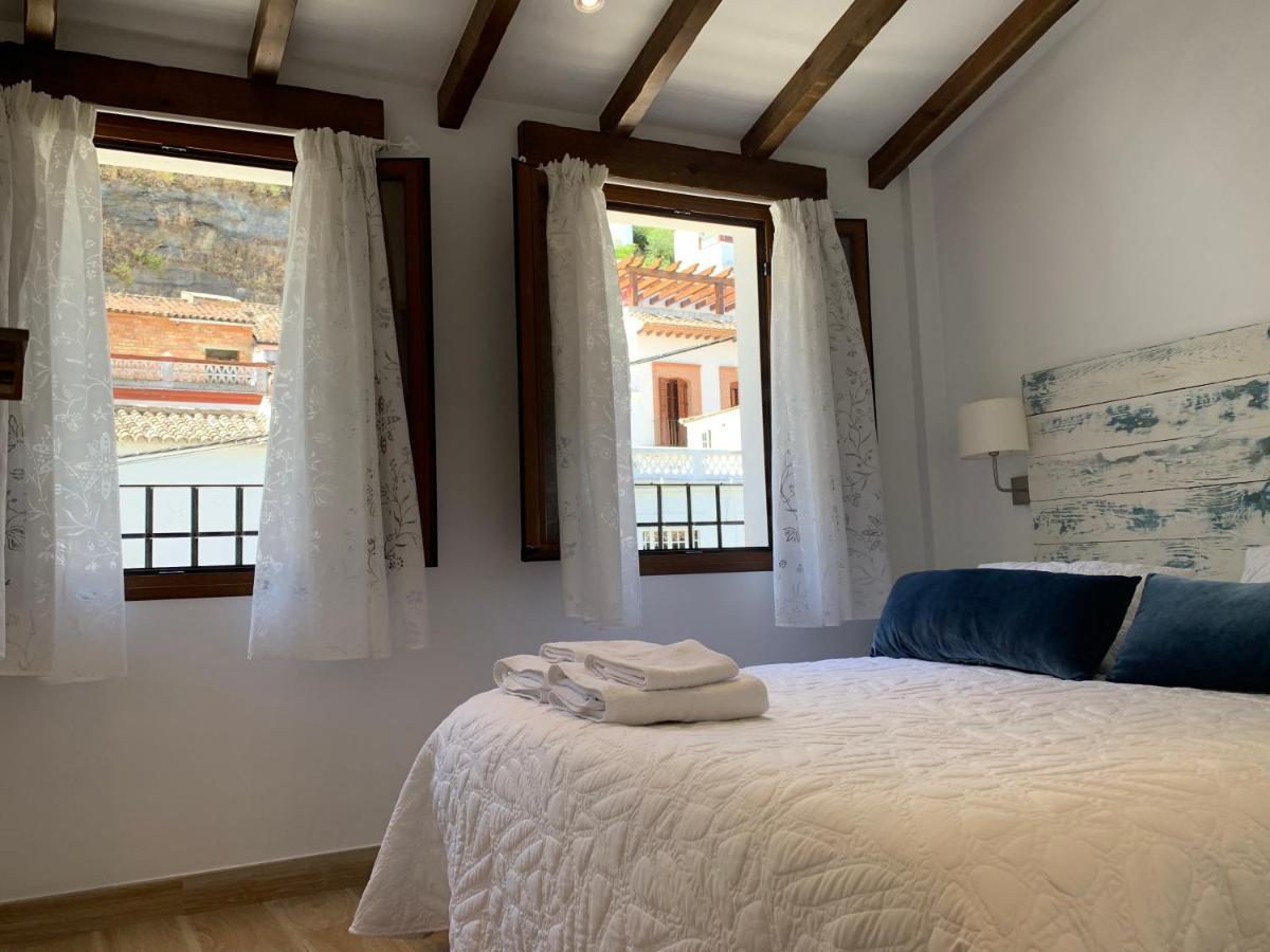 הוילה Setenil De Las Bodegas Casa Cueva El Puente מראה חיצוני תמונה